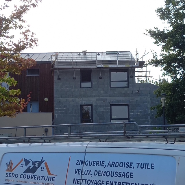Devis Artisan couvreur Paris 18ème - SEDO Couverture